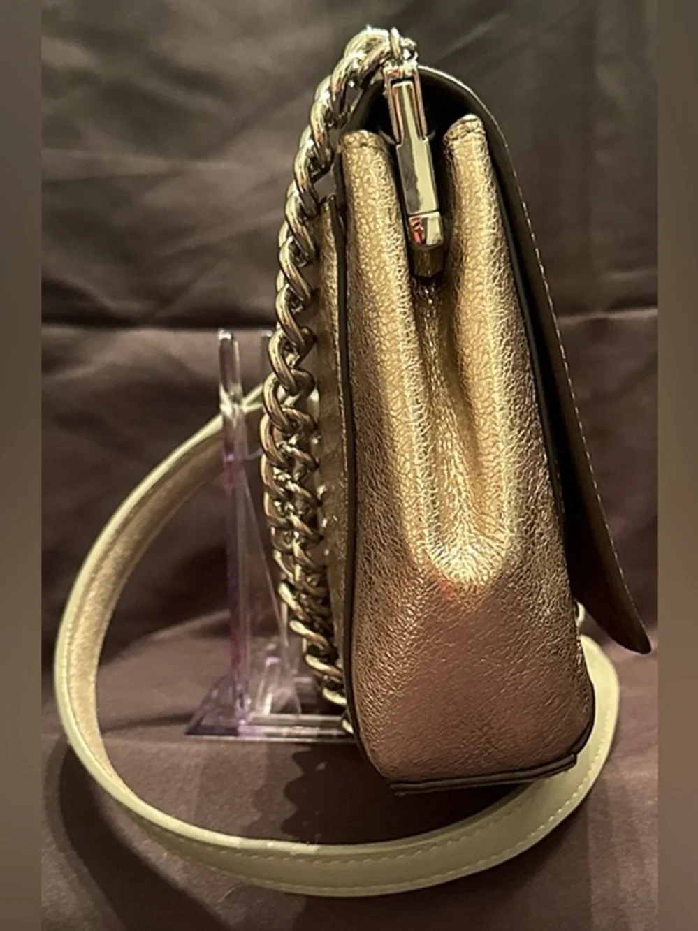 Coach 43023 Alexa Turnlock Clutch Crossbody Metallic Platinum Leather